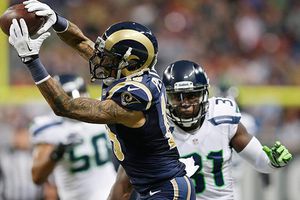 Seattle sufre para vencer a Carneros