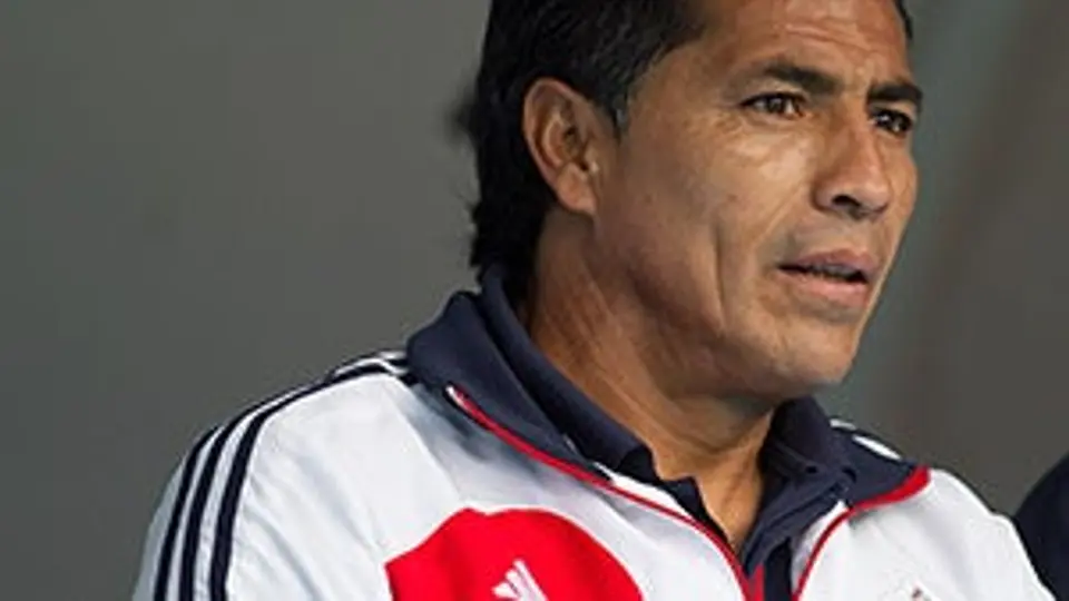 Galindo le pide a Vergara un juego más al frente de Chivas