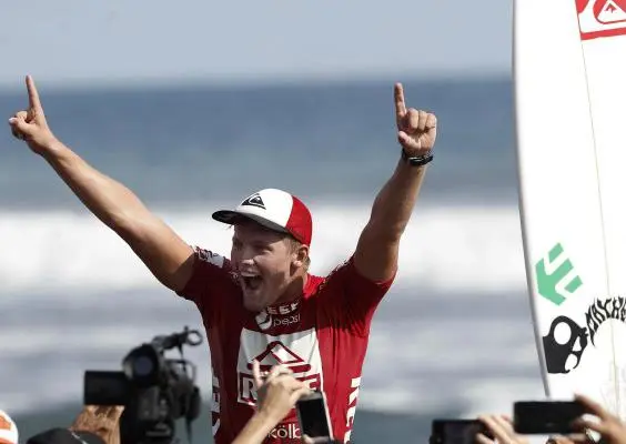 McGonagle gana el Latinoamericano de surf
