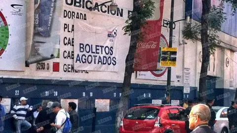 Boletos agotados en las taquillas del Estadio Azul