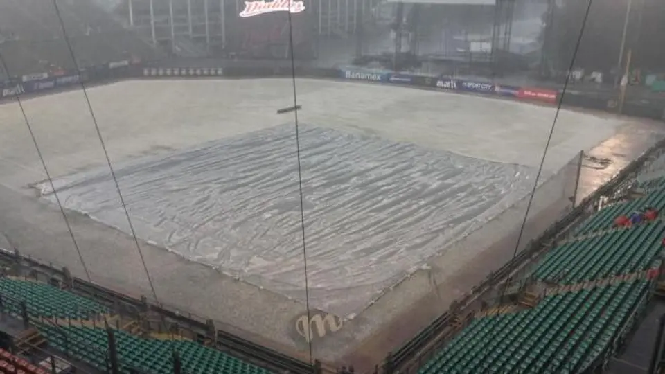 Granizada provoca suspensión del Broncos vs Diablos Rojos
