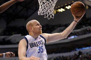 Lakers contratan a Chris Kaman por un año