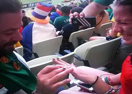 Mexicano pide matrimonio; Holanda empata