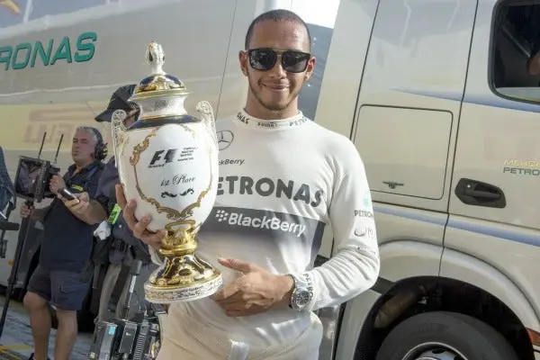 'Los milagros igual suceden': Lewis Hamilton