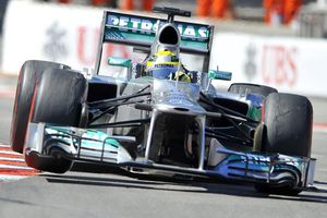 FIA llama a declarar a Mercedes y a Ferrari