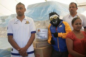 Equipo de basquetbol de Monterrey apoya a familias indígenas