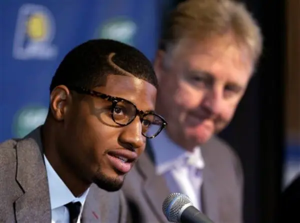 Paul George firma extensión de contrato con Pacers