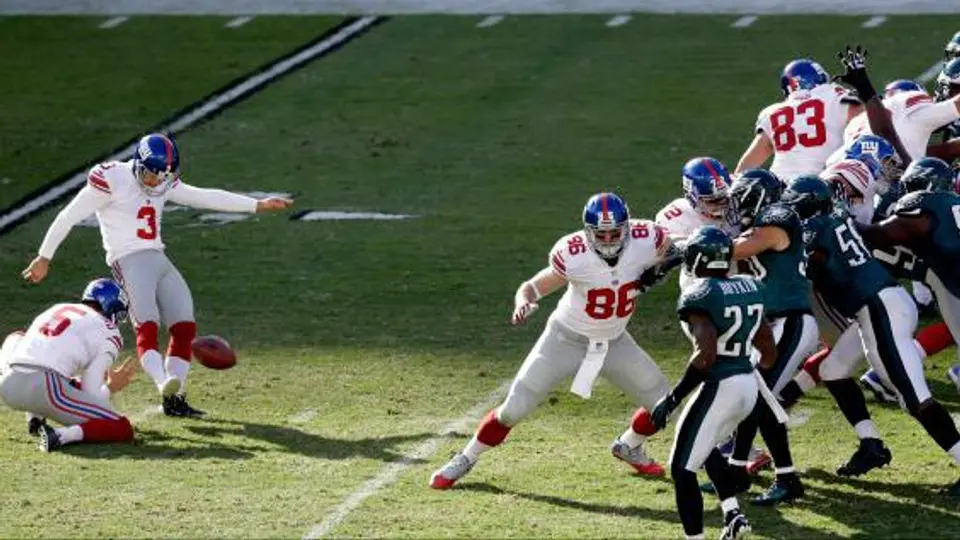 Josh Brown, clave en la victoria de Gigantes sobre Águilas