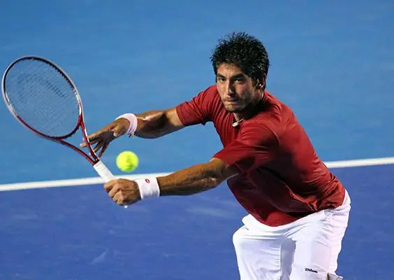 Tigre Hank no puede sorprender a Querrey