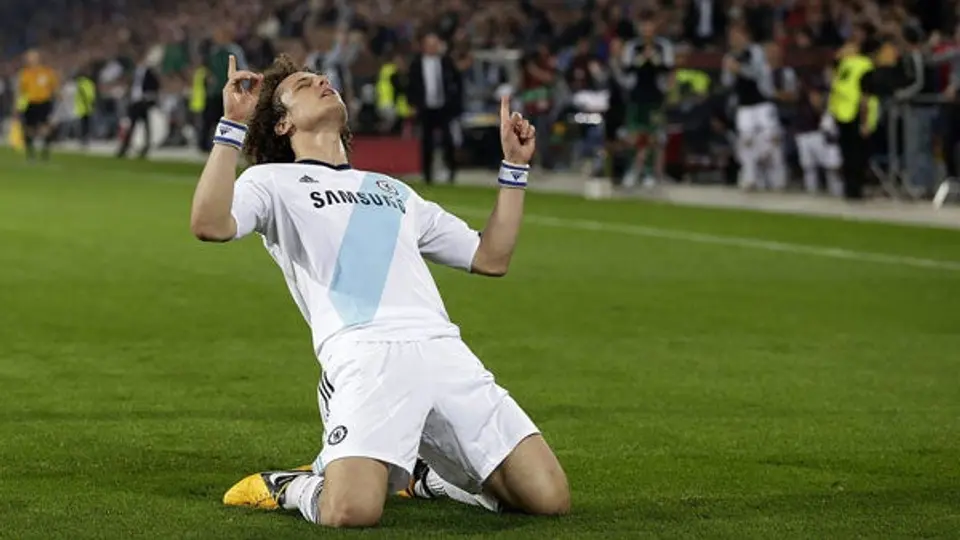 Chelsea vence de último minuto al Basilea