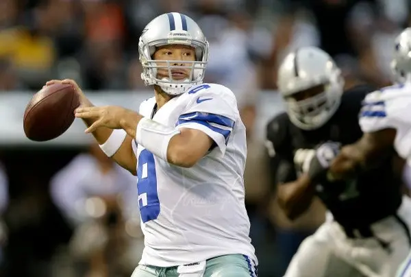 Tony Romo, mariscal de los Vaqueros | AP