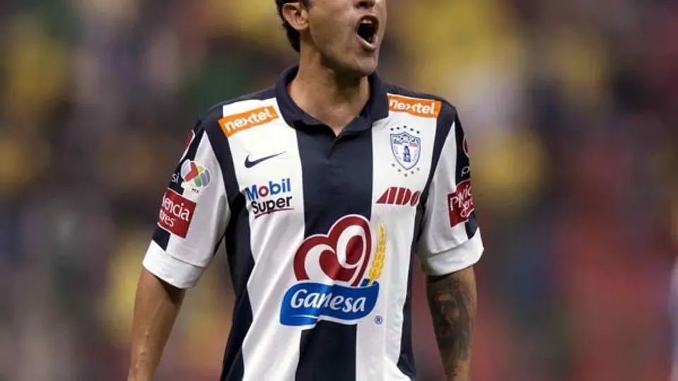 Nery Castillo y Pachuca acuerdan el fin de su contrato