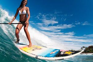 Nicole Pacelli conquista mas que las olas