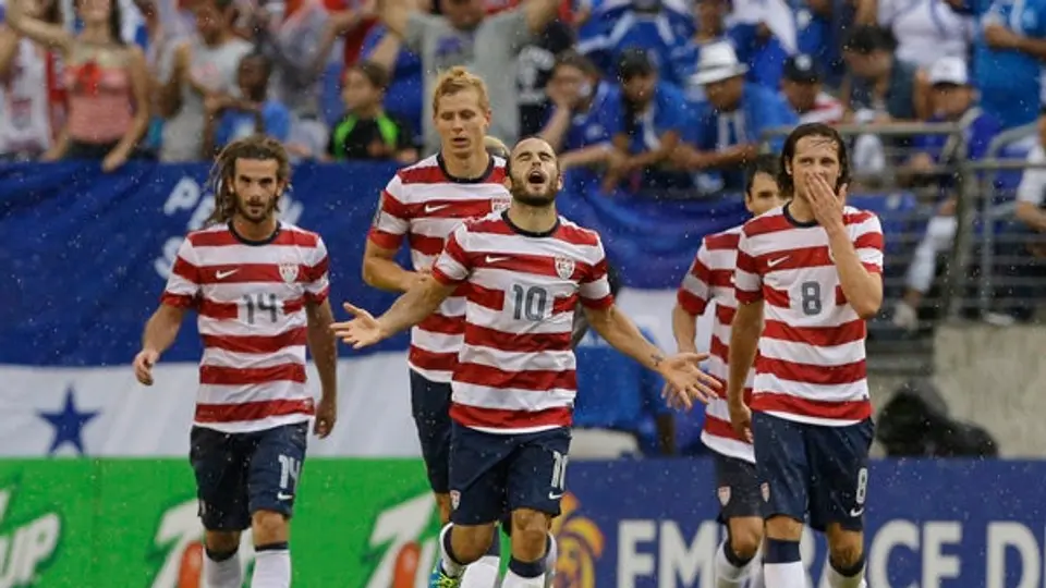 Estados Unidos pasa goleando a 'Semis' de Copa Oro