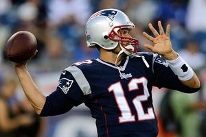 Brady comanda a los Patriotas en triunfo sobre Bucaneros