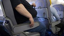 Hombre es bajado de avión por tener sobrepeso
