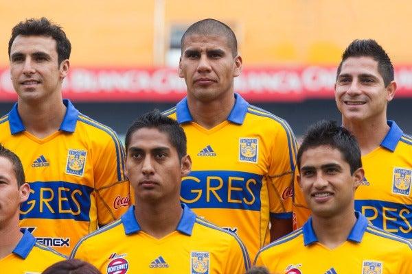 Carlos Salcido (centro) fue de los elementos felinos que estuvo muy serio en la toma | JOEL BRAVO