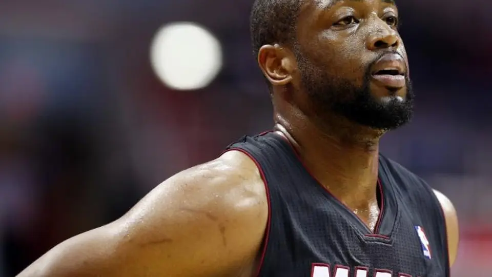 Dwyane Wade se queda en el Heat