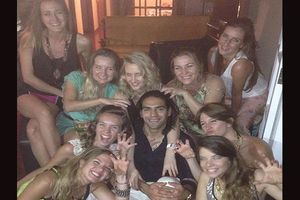 Falcao se rodea de 'tigresas'