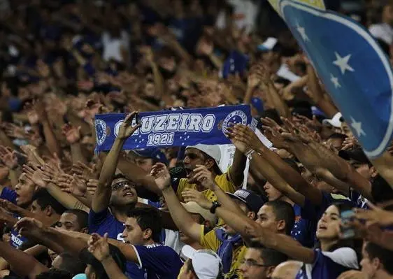 Aficionados del Cruzeiro durante un partido de Copa Libertadores | EFE