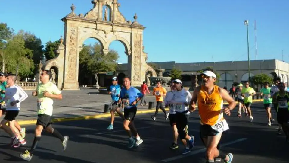 Medio Maratón de Zapopan reúne 3 mil 900 corredores