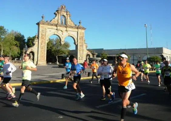 Medio Maratón de Zapopan reúne 3 mil 900 corredores