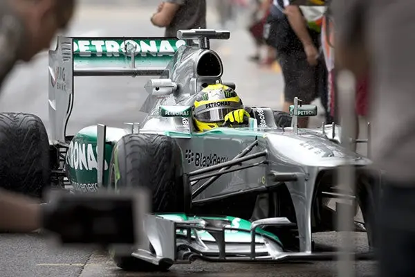 Nico Rosberg registra el mejor tiempo en la P2 del GP de Brasil