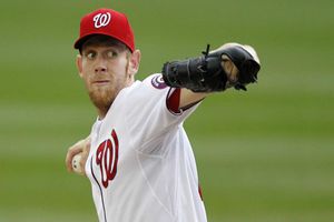 Strasburg firma por un año con Washington