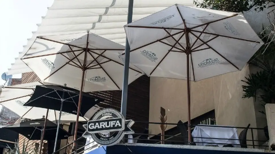 Fonda Garufa: Consiente a los corredores