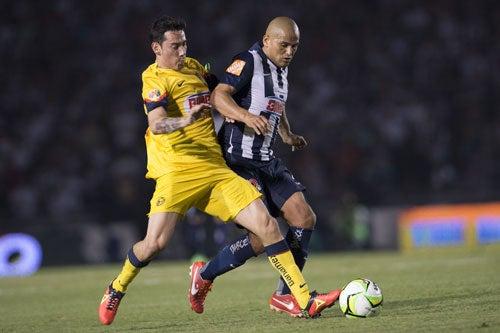 Suazo y Sambueza, dos de los jugadores más peligrosos del encuentro | MEXSPORT