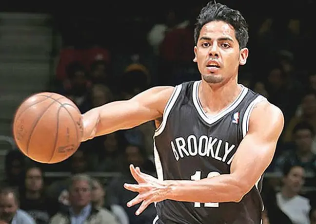 Jorge Gutiérrez debuta en Playoffs con los Nets