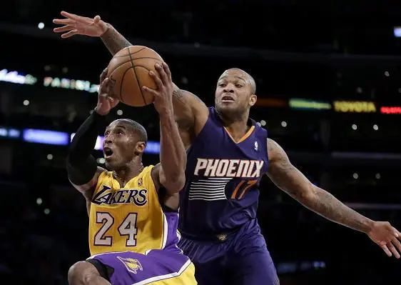 Lakers siguen sin ganar con Kobe