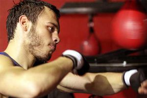 Arum niega querer forzar a Chávez Jr. extender contrato