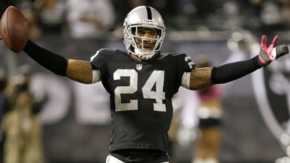 Oakland triunfa de la mano de Pryor y Woodson