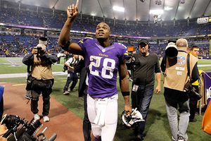 Vikingos ganan con remontada ante  Pieles Rojas