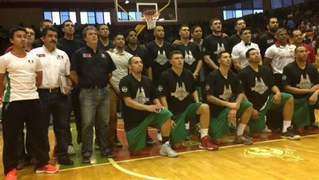 Tri de basquetbol cae frente a Cuba en duelo de preparación