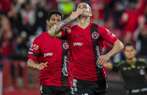 Darío Ismael Benedetto festejó triplete | FOTO: MIGUEL PONTÓN