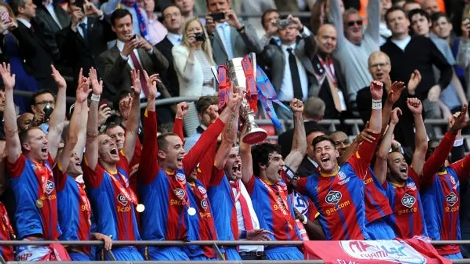 Crystal Palace regresa a la Liga Premier