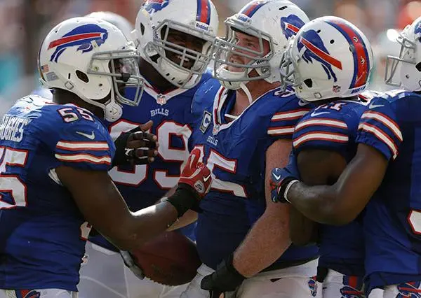 Bills logra apretada victoria sobre Miami