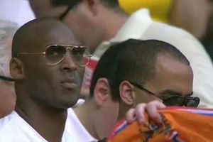 Kobe Bryant asiste al partido España vs Holanda