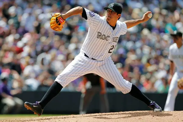 De la Rosa gana su sexto juego con Rockies