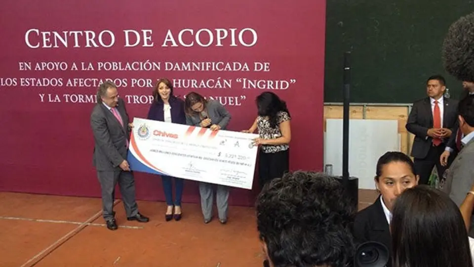 Chivas entrega dinero de la taquilla del Clásico Tapatío