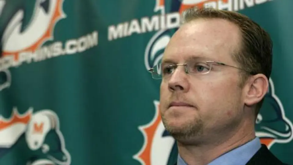 Jeff Ireland deja la gerencia de los Delfines