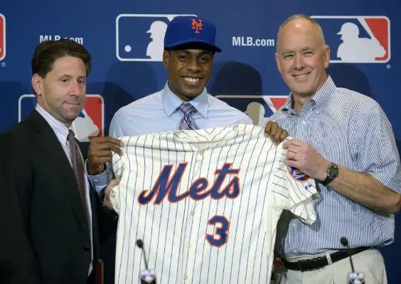 Curtis Granderson llega a los Mets por cuatro años
