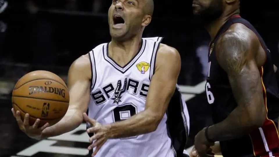 San Antonio triunfa en casa y es Campeón de la NBA
