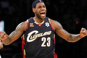 LeBron James regresa a Cleveland
