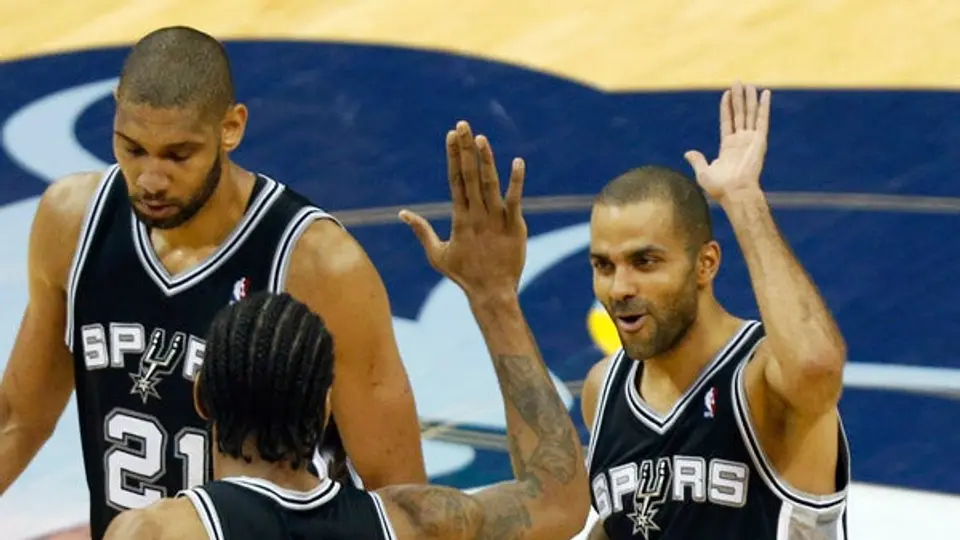 San Antonio es el primer finalista de la NBA