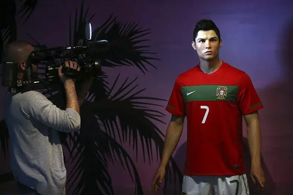 Inmortalizan a Cristiano Ronaldo en cera