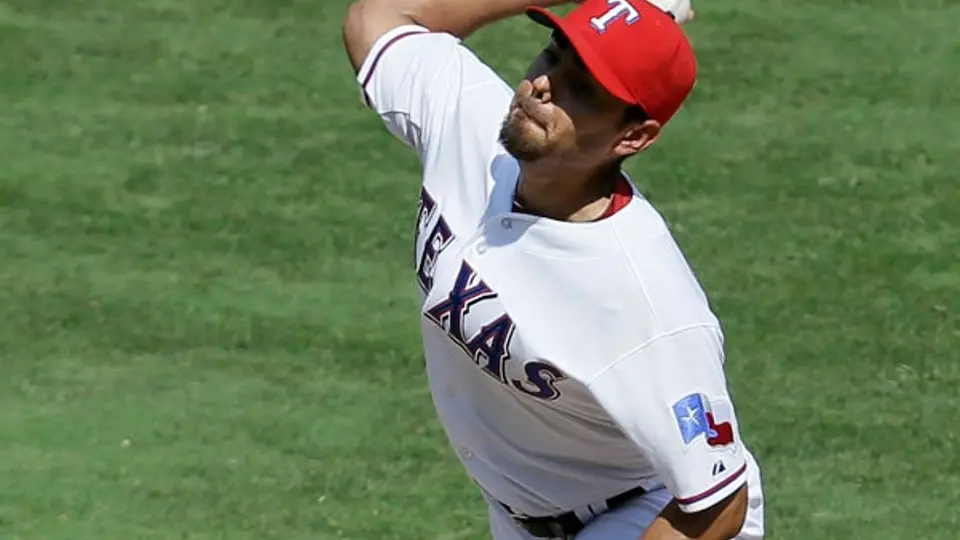 Joakim Soria reaparece con Rangers en la MLB
