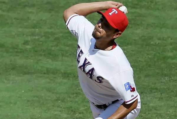 Joakim Soria reaparece con Rangers en la MLB